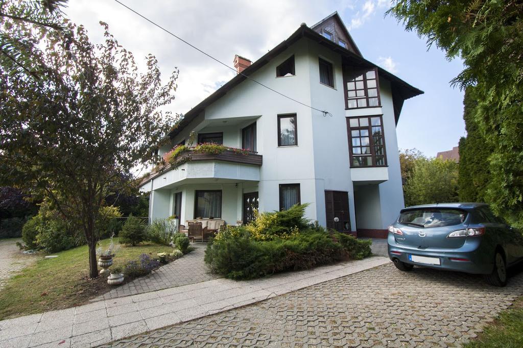 Dominika Apartman Hotel Boedapest Buitenkant foto
