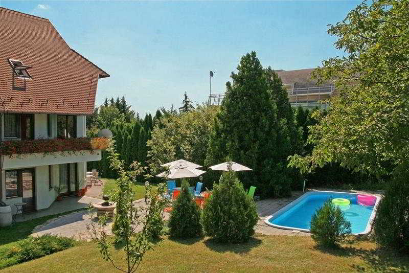 Dominika Apartman Hotel Boedapest Buitenkant foto